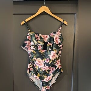 Target Brand New Kona Sol Floral Bathing Suit Swimsuit size Large
